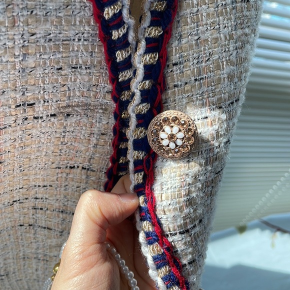 Elegant and chic - Picture 3 of 5